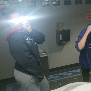 Meet your Posher, Ella